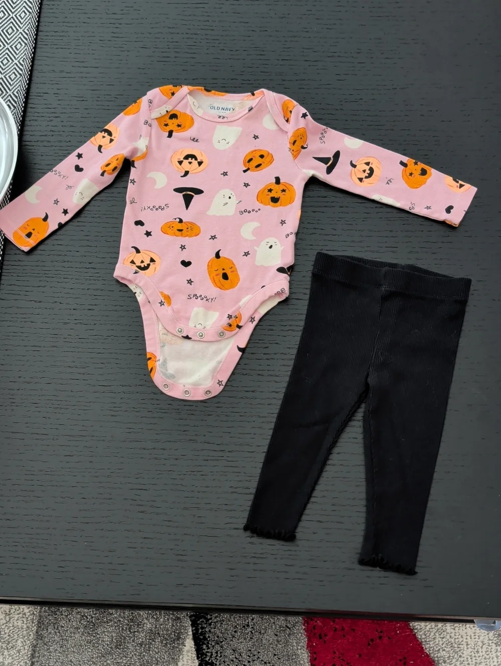 Lot Girl 12M Halloween Onesie & Black Pants Pumpkins Ghosts